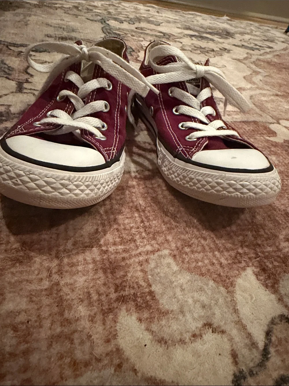 Converse Kids Low Top Sneakers - Maroon and White